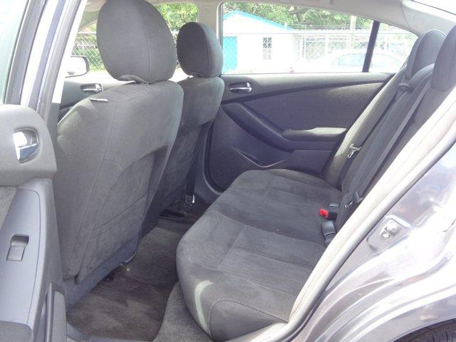 Nissan Altima 2003 photo 4