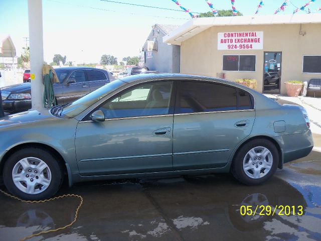 Nissan Altima 2003 photo 1