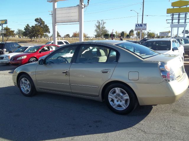 Nissan Altima 2003 photo 4