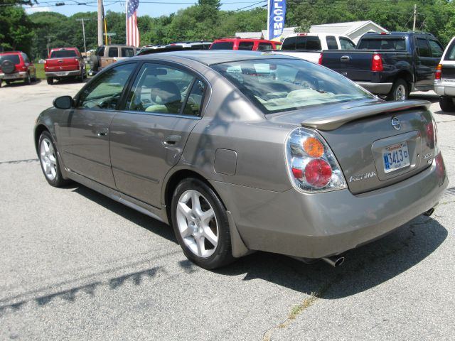 Nissan Altima 2003 photo 1