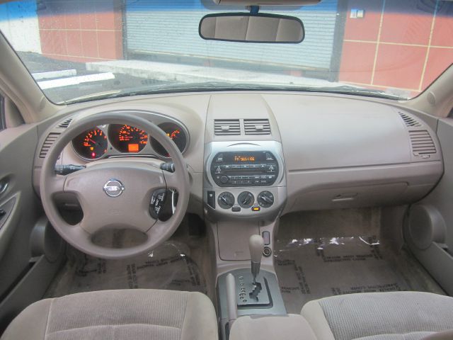 Nissan Altima 2003 photo 7