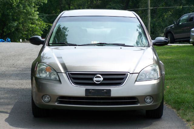 Nissan Altima 2003 photo 2