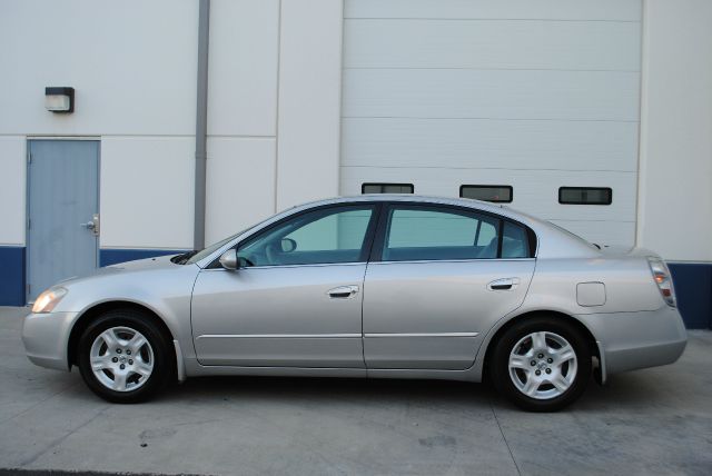 Nissan Altima 2003 photo 1