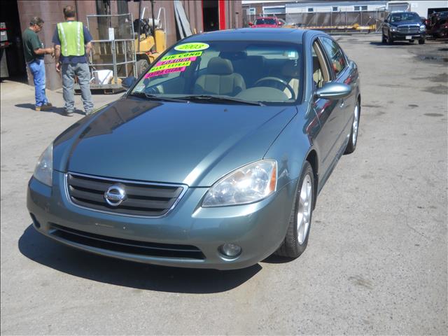 Nissan Altima 2003 photo 2