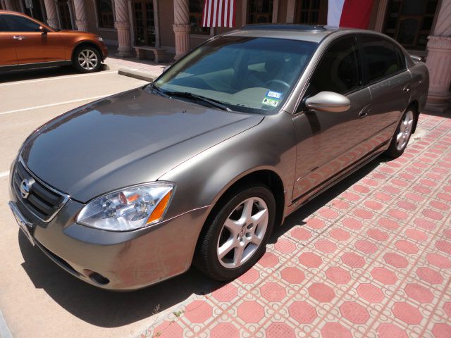 Nissan Altima 2003 photo 1