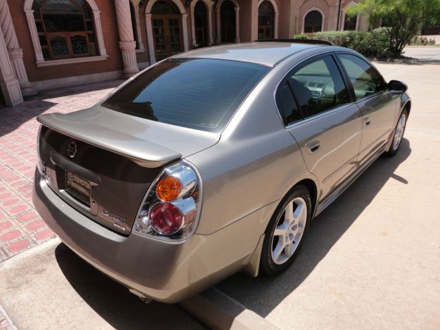 Nissan Altima 2003 photo 2