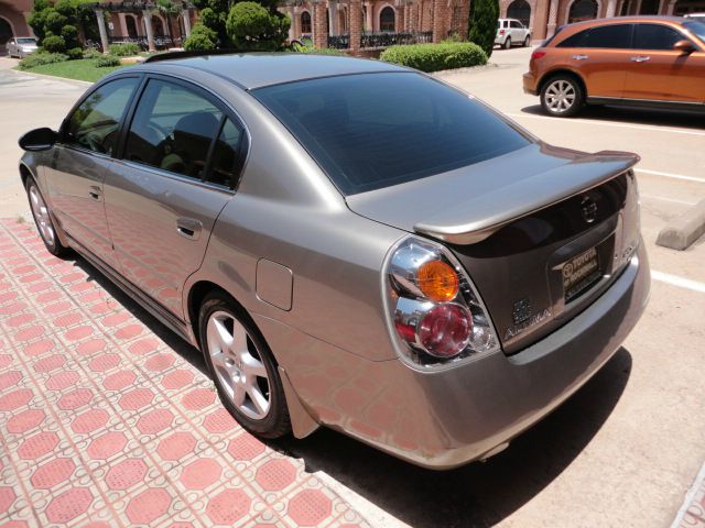 Nissan Altima 2003 photo 4