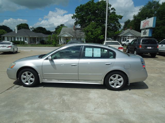 Nissan Altima 2003 photo 11