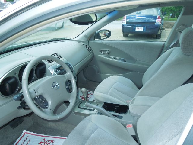 Nissan Altima 2003 photo 17