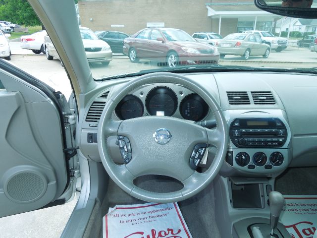 Nissan Altima 2003 photo 3