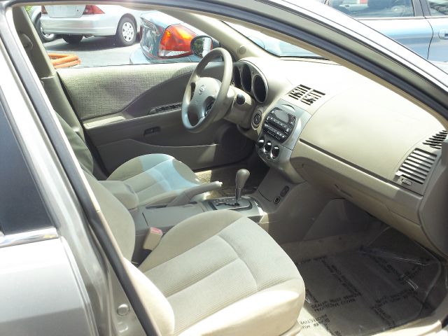 Nissan Altima 2003 photo 2