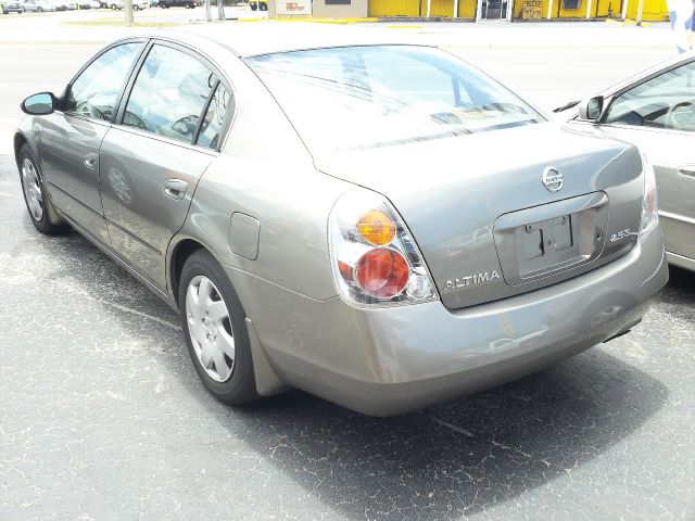 Nissan Altima 2003 photo 6