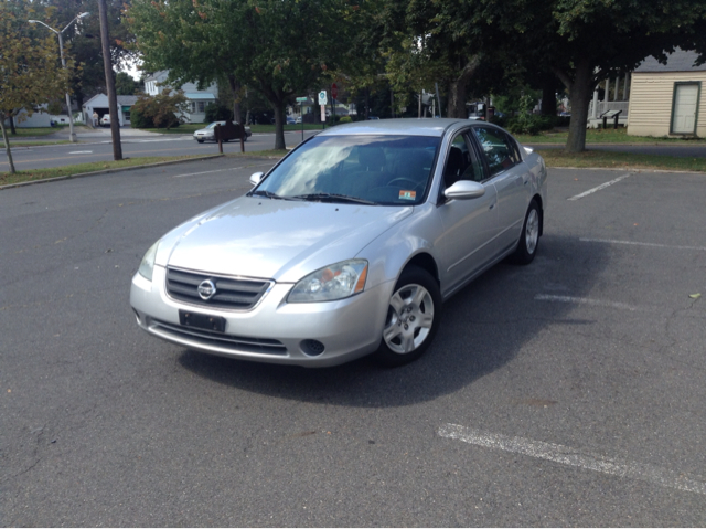 Nissan Altima 2003 photo 2