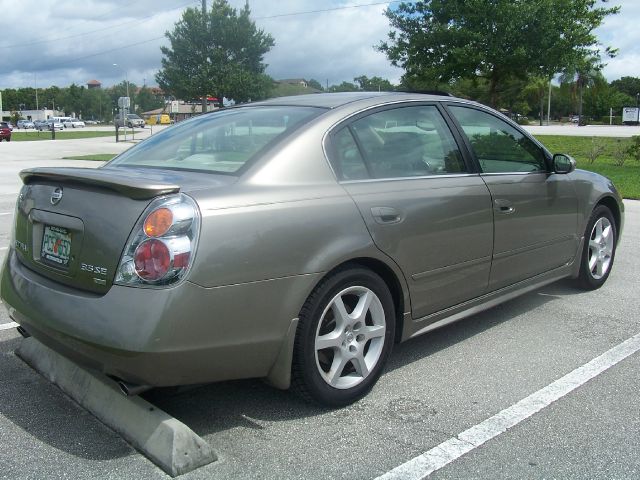 Nissan Altima 2003 photo 1