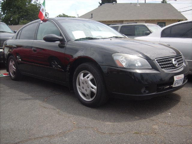 Nissan Altima 2003 photo 1