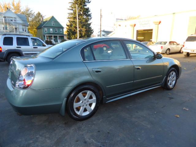 Nissan Altima 2003 photo 3