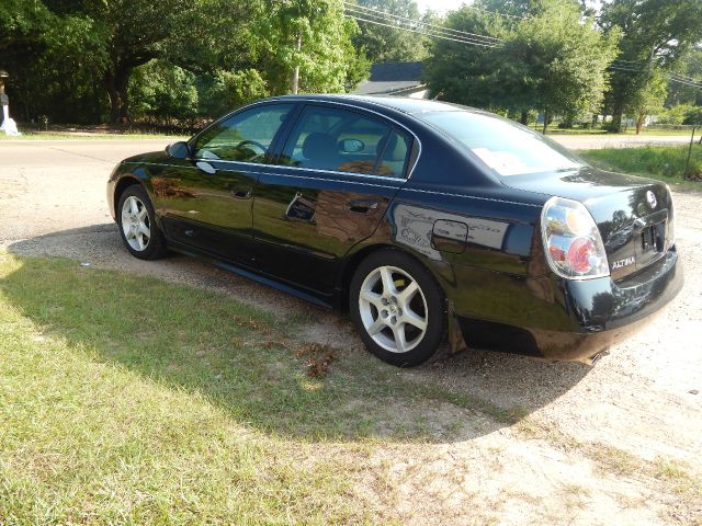 Nissan Altima 2003 photo 2