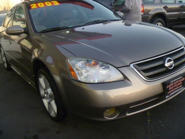 Nissan Altima 2003 photo 2