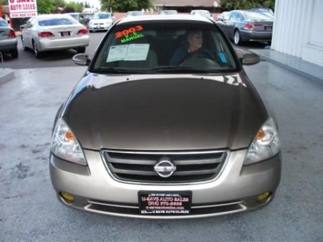 Nissan Altima 2003 photo 4