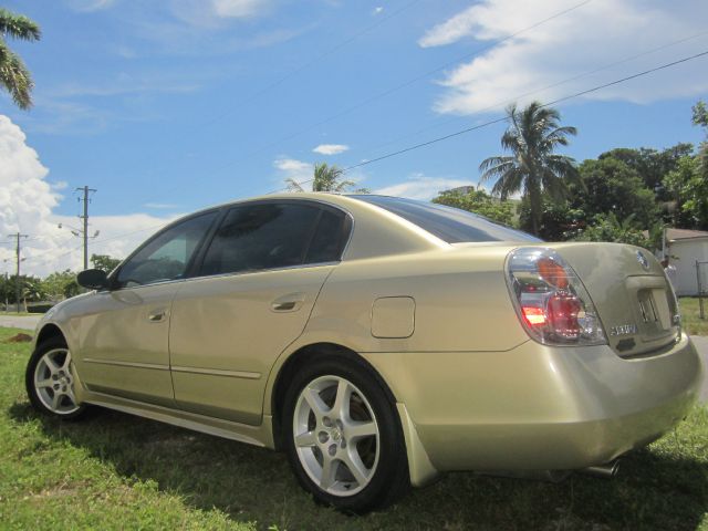 Nissan Altima 2003 photo 1