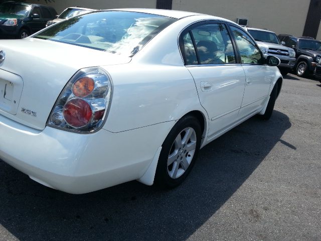 Nissan Altima 2003 photo 4