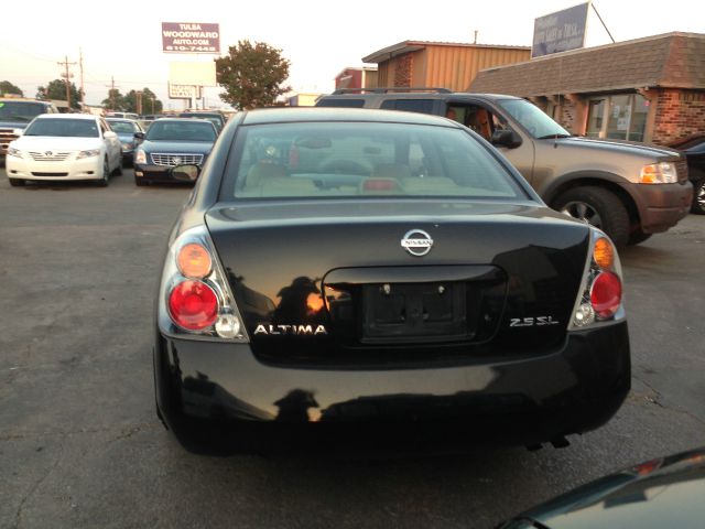 Nissan Altima 2003 photo 2