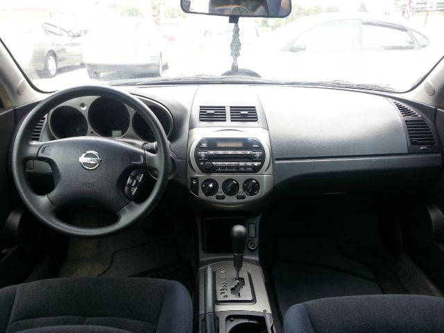 Nissan Altima 2003 photo 6