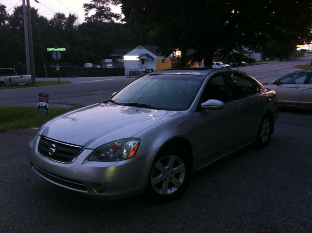 Nissan Altima 2003 photo 4