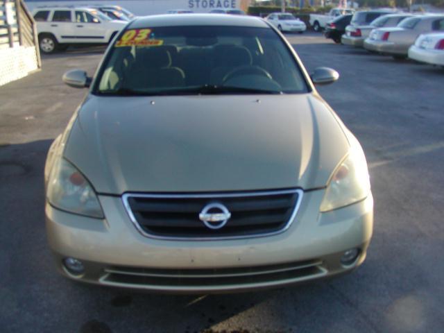 Nissan Altima 2003 photo 2