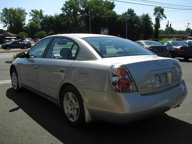 Nissan Altima 2003 photo 3