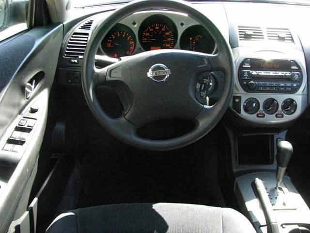 Nissan Altima 2003 photo 5