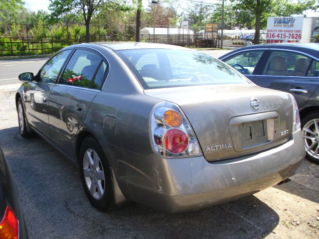 Nissan Altima 2003 photo 3