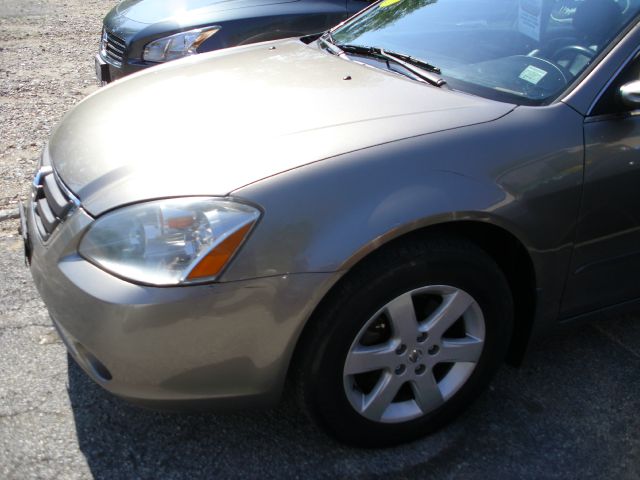 Nissan Altima 2003 photo 4