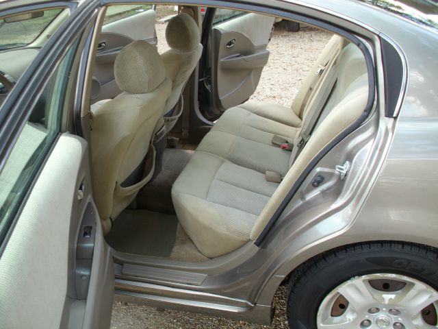 Nissan Altima 2003 photo 11