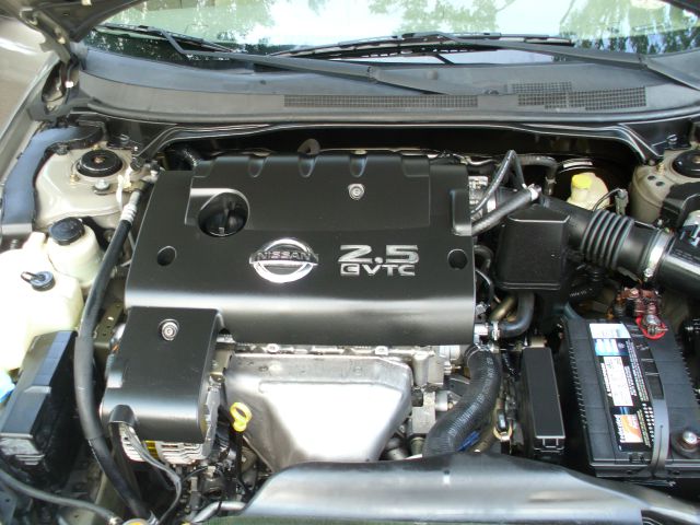 Nissan Altima 2003 photo 2