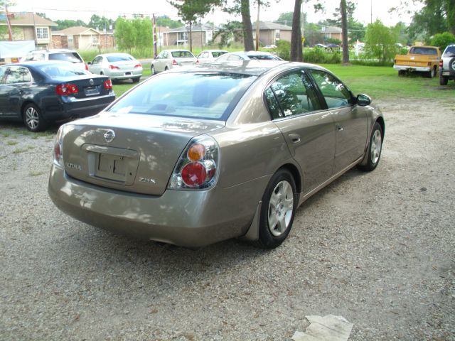 Nissan Altima 2003 photo 9