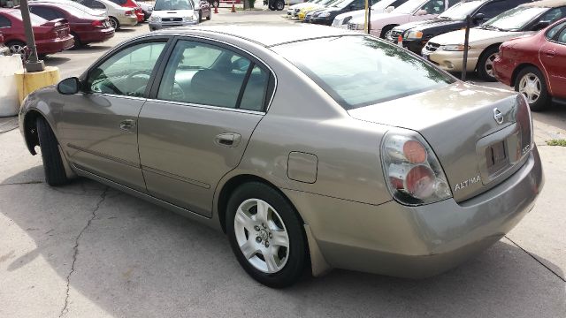 Nissan Altima 2003 photo 2