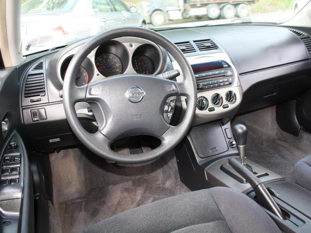 Nissan Altima 2003 photo 4