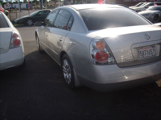 Nissan Altima 2003 photo 1