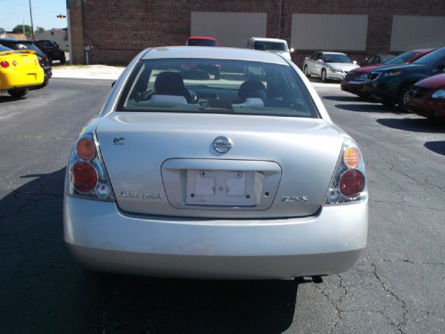 Nissan Altima 2003 photo 12