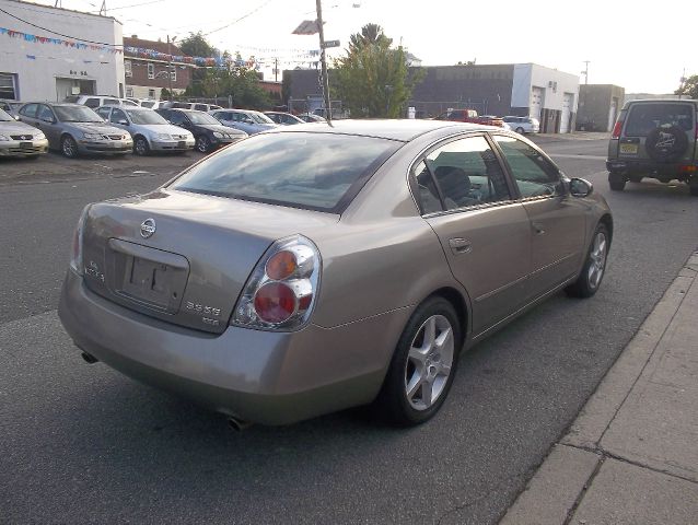 Nissan Altima 2003 photo 2