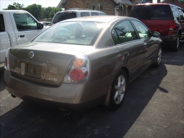 Nissan Altima 2003 photo 4