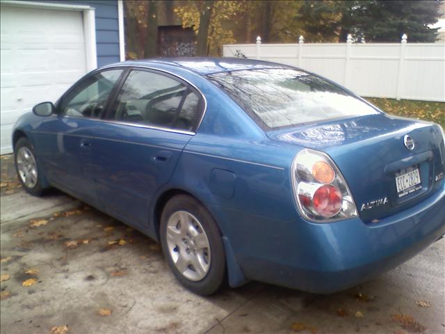 Nissan Altima 2003 photo 2