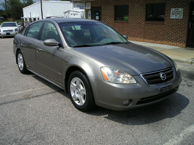 Nissan Altima 2003 photo 1