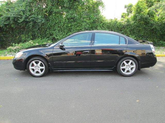 Nissan Altima 2003 photo 2