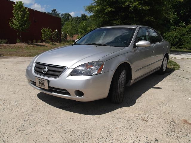 Nissan Altima 2003 photo 1