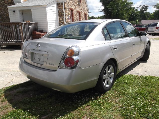 Nissan Altima 2003 photo 5