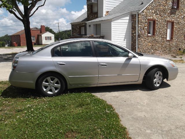 Nissan Altima 2003 photo 6