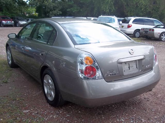 Nissan Altima 2003 photo 11