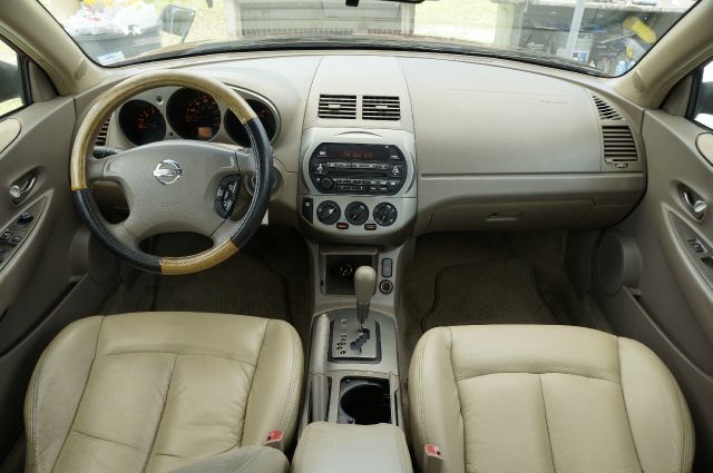 Nissan Altima 2003 photo 2